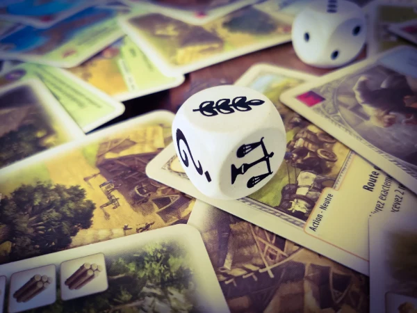 Dés et cartes